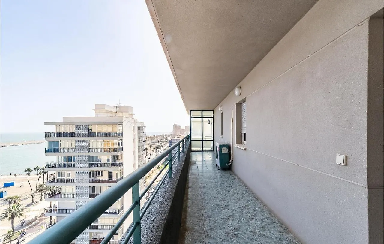 Stunning Apartment In Fuengirola