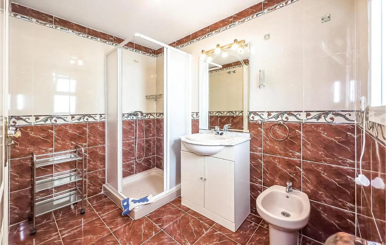 Stunning Apartment In Fuengirola